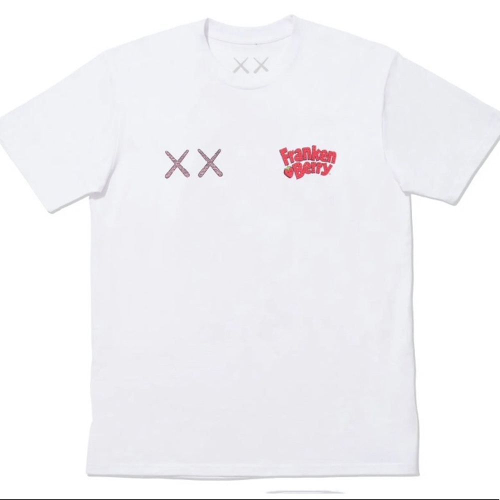 New✨General Mills Monsters FrankenBerry x KAWS Collaboration T-Shirt!